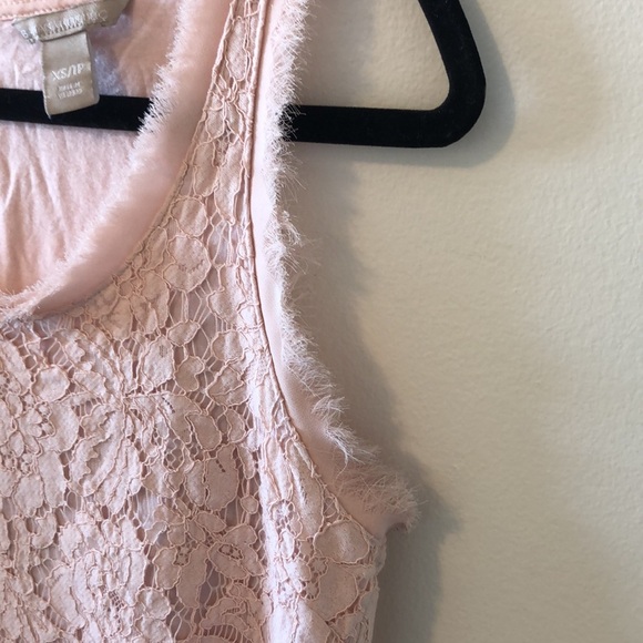 Banana Republic lace sleeveless top - Picture 4 of 9